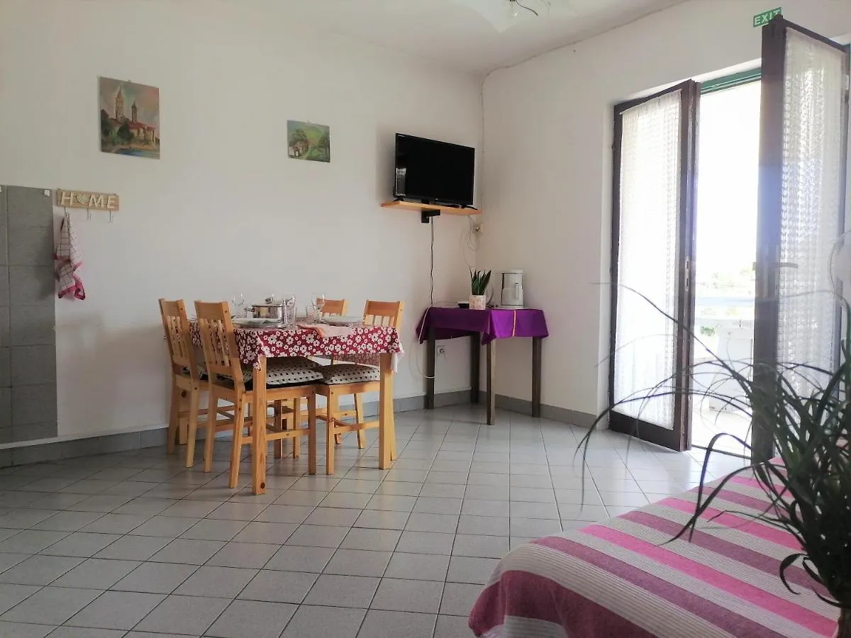 Apartment Palit 14996B